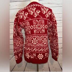 Nordstrom Individualist Hand knit Sweater Medium Nordic Fair Isle Wool Red